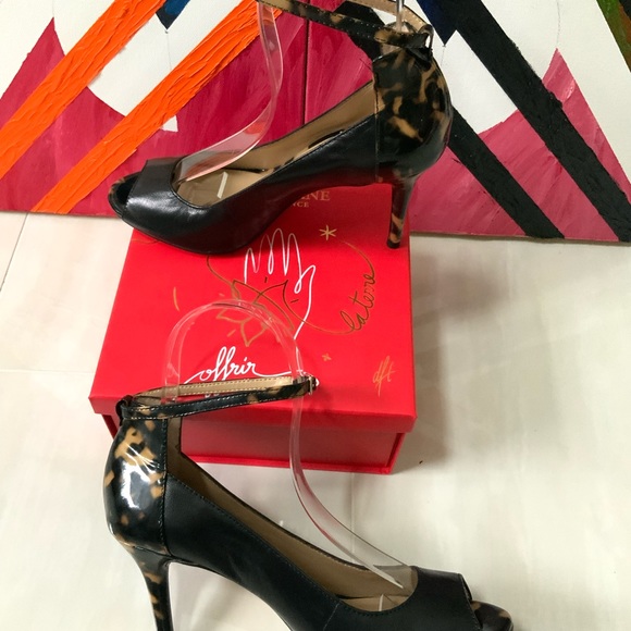 Ann Taylor Sandals - Picture 10 of 10